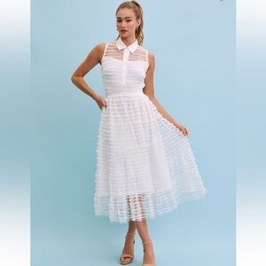 #099 Elegant White Sleeveless Dress